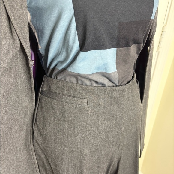 The Limited Gray 2 Piece Blazer & Slacks. EUC. Y2K. Size 8 - Picture 3 of 16